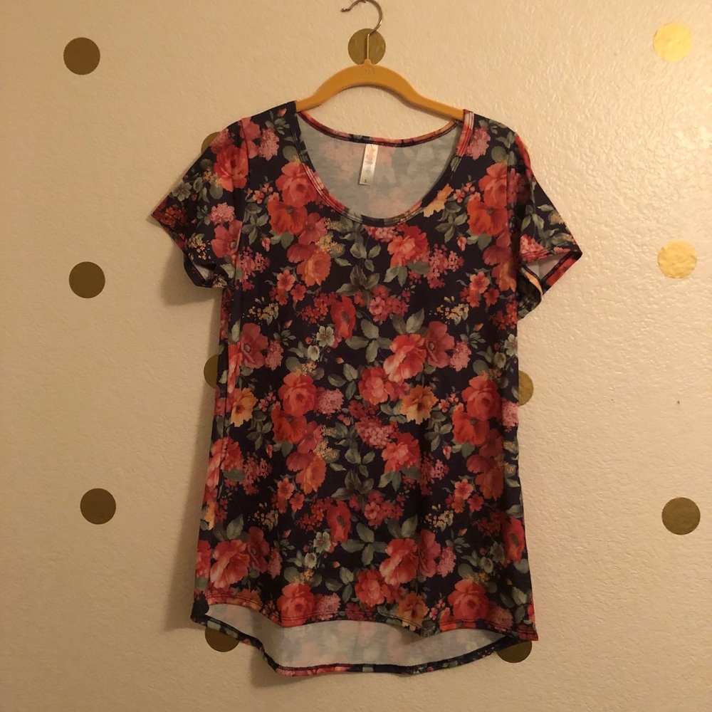 Floral LULAROE classic t-shirt small